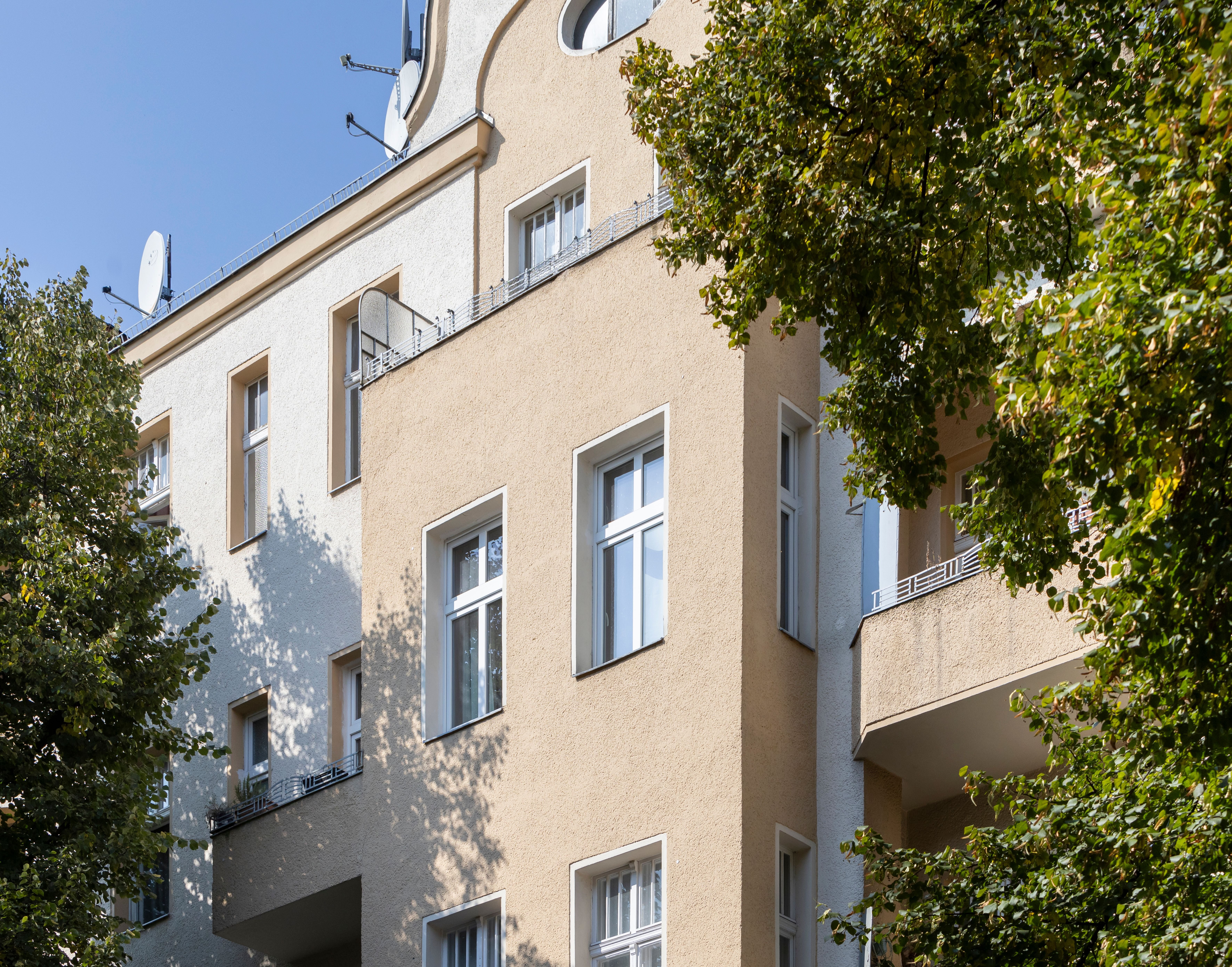 Wohnung zum Kauf 286.000 € 2 Zimmer 61 m²<br/>Wohnfläche 3.<br/>Geschoss Fuldastraße 33 Neukölln Berlin 12045