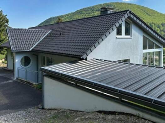 Einfamilienhaus zum Kauf provisionsfrei 595.000 € 6 Zimmer 194 m² 950 m² Grundstück Bad Urach 72574