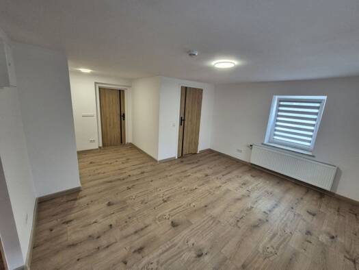 Wohnung zur Miete 355 € 2 Zimmer 35,5 m² Hauptstraße 32 Leuba Ostritz 02899