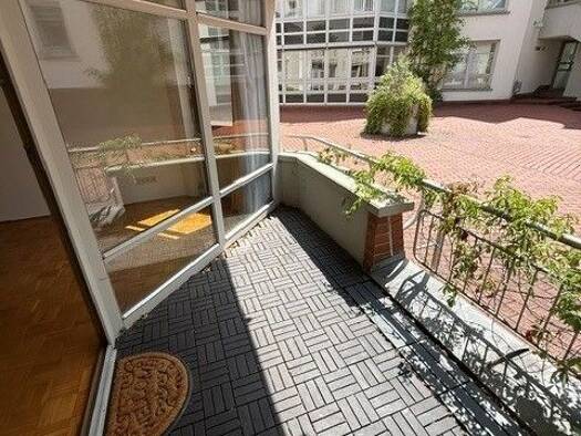Wohnung zum Kauf 270.000 € 58 m² frei ab sofort Altstadt Würzburg 97070