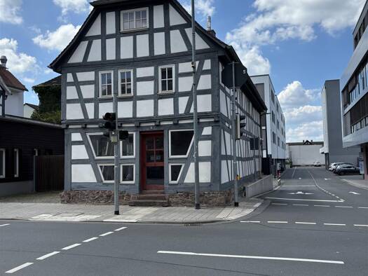 Wohnung zur Miete 2.340 € 4,5 Zimmer 234 m² Hauptstraße 24 Sprendlingen Dreieich 63303