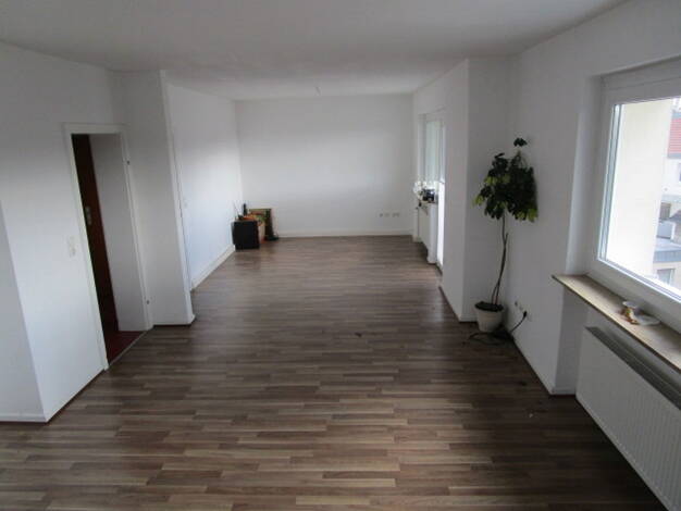 Wohnung zur Miete 1.092 € 3,5 Zimmer 91 m² 4. Geschoss Innenstadt Gießen 35390