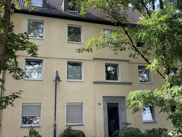 Wohnung zum Kauf provisionsfrei 67.000 € 2 Zimmer 36,5 m² Dachgeschoss, 3. Geschoss Aakerfährstraße 35 Duissern Duisburg 47058