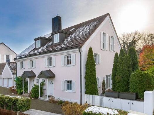 Doppelhaushälfte zur Miete 3.300 € 6 Zimmer 168 m² 252 m² Grundstück frei ab 01.03.2026 Pasing-Obermenzing München 81247