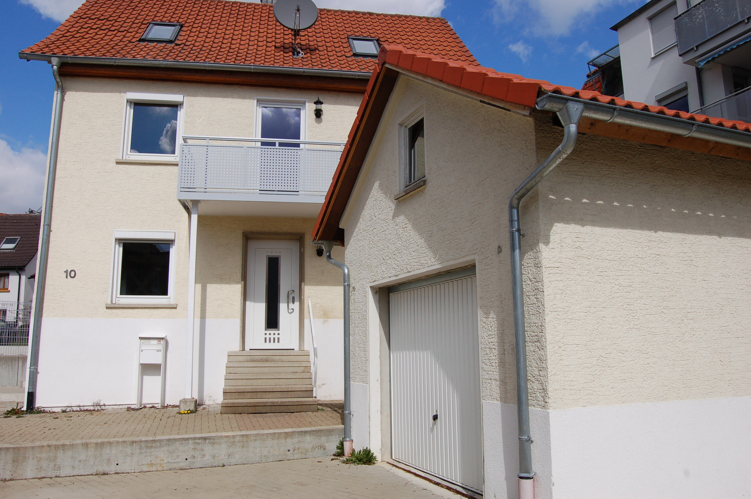 Einfamilienhaus zum Kauf provisionsfrei 495.000 € 4,5 Zimmer 130 m²<br/>Wohnfläche 233 m²<br/>Grundstück ab sofort<br/>Verfügbarkeit Langenau Langenau 89129