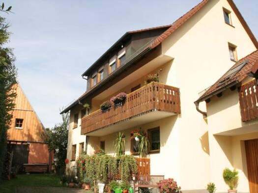 Wohnung zur Miete 700 € 3 Zimmer 90 m² Geschoss 2/3 frei ab 01.07.2026 Kleedorf Kirchensittenbach 91241