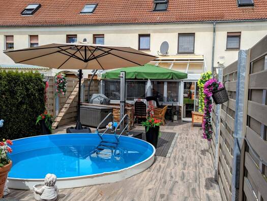 Reihenmittelhaus zum Kauf 230.000 € 7 Zimmer 150 m² 203 m² Grundstück Rietschen 02956