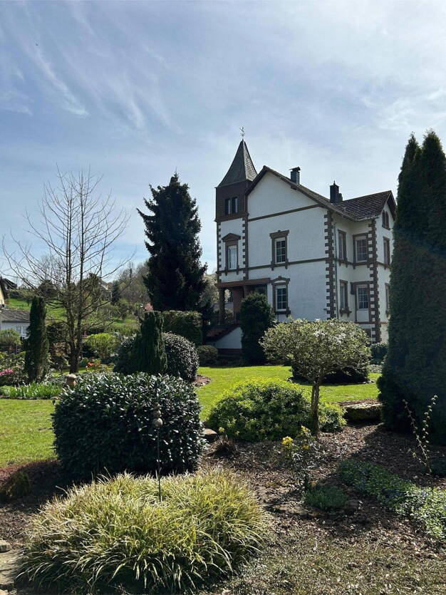 Mehrfamilienhaus zum Kauf provisionsfrei 500.000 € 7 Zimmer 240 m² 2.468 m² Grundstück Mürlenbach 54570