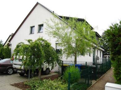 Wohnung zur Miete 589 € 3 Zimmer 84,1 m² frei ab 01.07.2025 Merseburg Merseburg 06217