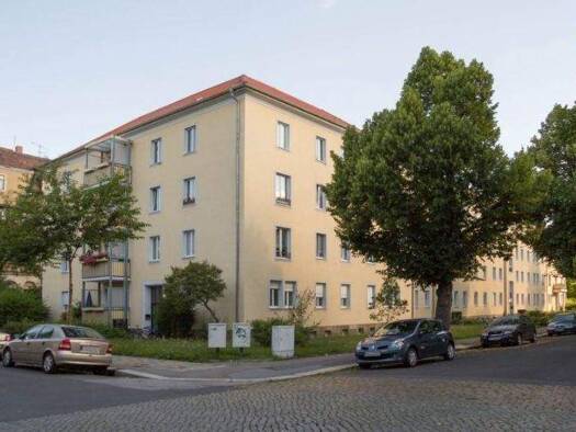 Wohnung zur Miete 581 € 2 Zimmer 56,3 m² 2. Geschoss frei ab 11.04.2026 Hohe Str. 32 Plauen Dresden 01187