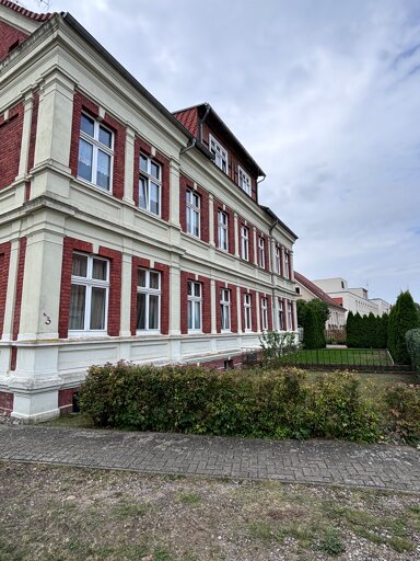 Mehrfamilienhaus zum Kauf als Kapitalanlage geeignet 165.000 € 208 m² 441 m² Grundstück Havelberg Havelberg 39539