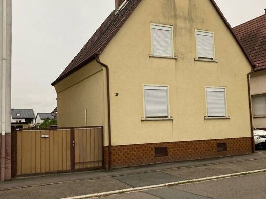 Einfamilienhaus zum Kauf 398.000 € 5 Zimmer 150 m² 814 m² Grundstück frei ab sofort Karlsdorf Karlsdorf-Neuthard 76689