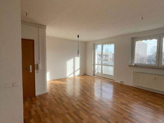 Studio zur Miete 284 € 1 Zimmer 37,7 m² 4. Geschoss Feigenweg 8 Nördliche Neustadt Halle 06122