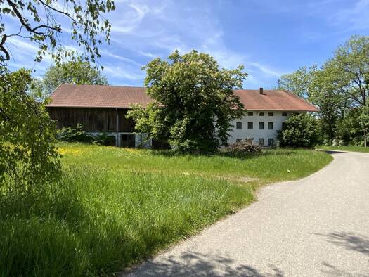Bauernhaus zum Kauf 800.000 € 7 Zimmer 150 m² 7.019 m² Grundstück Aham Eiselfing 83549