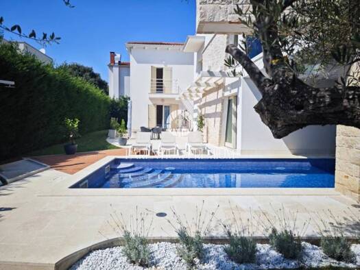 Haus zum Kauf 1.250.000 € 3 Zimmer 237 m² Porec