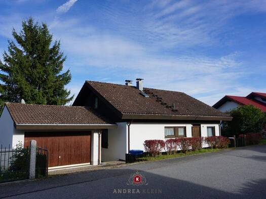 Einfamilienhaus zum Kauf 380.000 € 6 Zimmer 197 m² 970 m² Grundstück Viechtach 94234