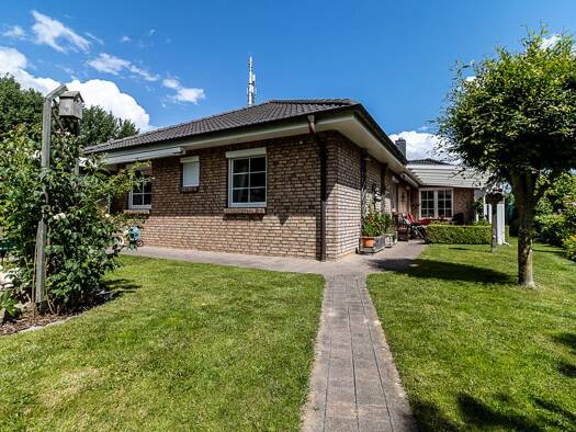 Bungalow zum Kauf 495.000 € 4 Zimmer 118,2 m² 586 m² Grundstück Damp 24351
