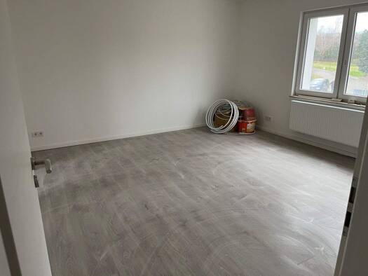 Wohnung zur Miete 515 € 4 Zimmer 83,7 m² 2. Geschoss frei ab sofort Werschener Straße 20 Zembschen Hohenmölsen 06679