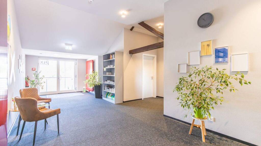 Bürofläche zur Miete provisionsfrei 3.500 € 13 Zimmer 463 m² Bürofläche teilbar ab 94 m² An der Beek 255 Elmpt Niederkrüchten 41372