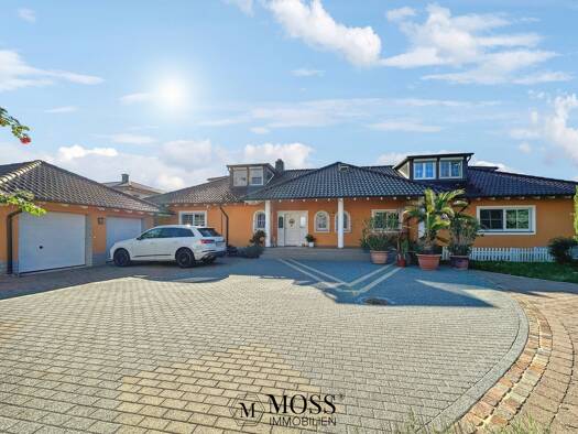 Villa zum Kauf 1.790.000 € 13 Zimmer 1.351 m² 3.000 m² Grundstück Endingen Endingen am Kaiserstuhl 79346