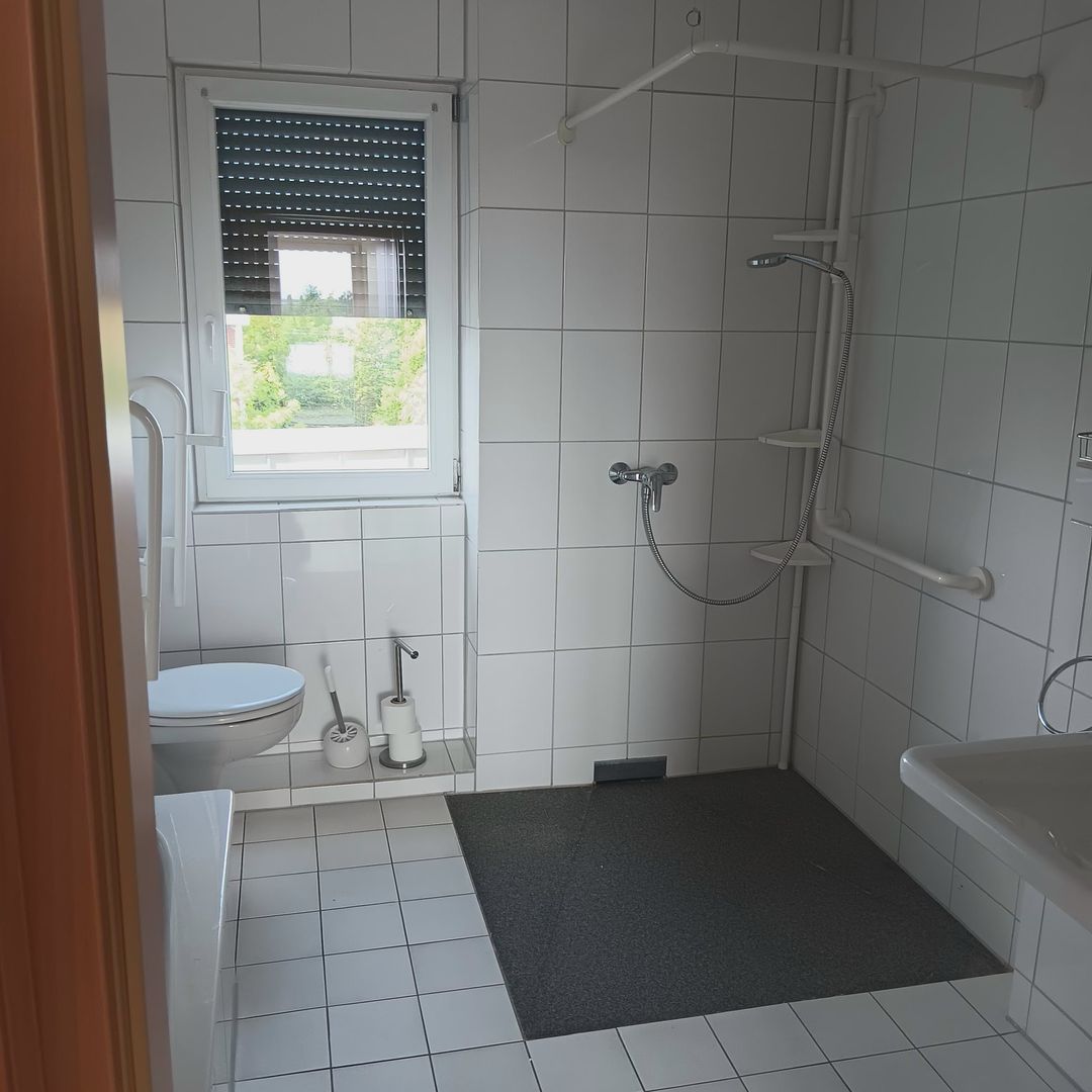 Wohnung zur Miete 800 € 3 Zimmer 106 m²<br/>Wohnfläche ab sofort<br/>Verfügbarkeit Am Anger Willich Willich 47877