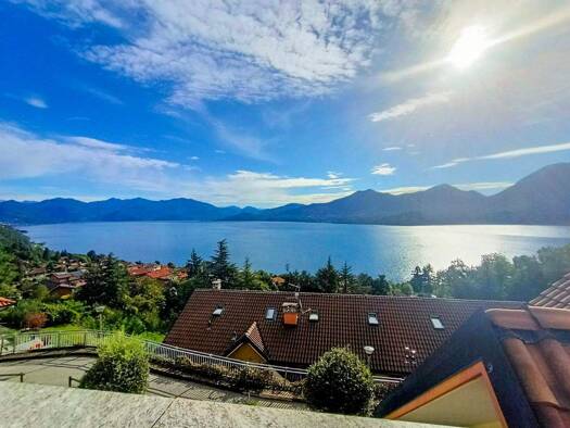 Haus zum Kauf 360.000 € 4 Zimmer 100 m² frei ab sofort Ghiffa 28923