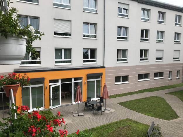 Pflegeheim zum Kauf als Kapitalanlage geeignet 155.000 € 1 Zimmer 49,4 m² Am Krenzelsberg 19 Burbach West 66115