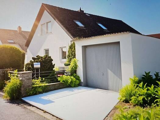 Einfamilienhaus zum Kauf 349.000 € 6 Zimmer 168 m² 556 m² Grundstück Giebelstadt 97232