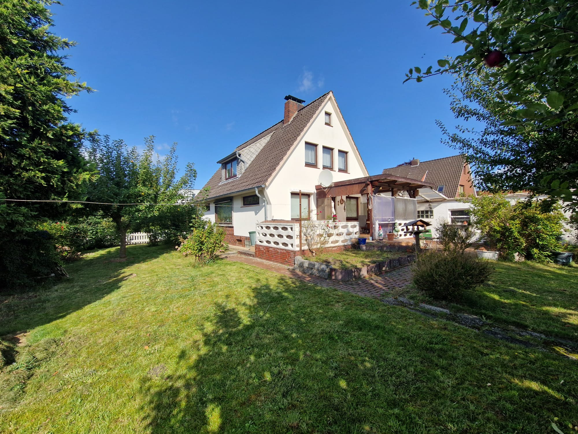 Haus zum Kauf 179.000 € 123,1 m²<br/>Wohnfläche 1.100 m²<br/>Grundstück Kirchhammelwarden Brake 26919