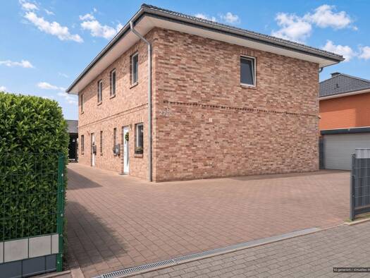 Haus zum Kauf 599.000 € 7 Zimmer 206 m² 502 m² Grundstück Wahlstedt 23812