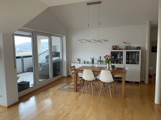 Wohnung zur Miete 1.250 € 4,5 Zimmer 125 m² Geschoss 3/3 frei ab 15.05.2026 Donzdorf 73072