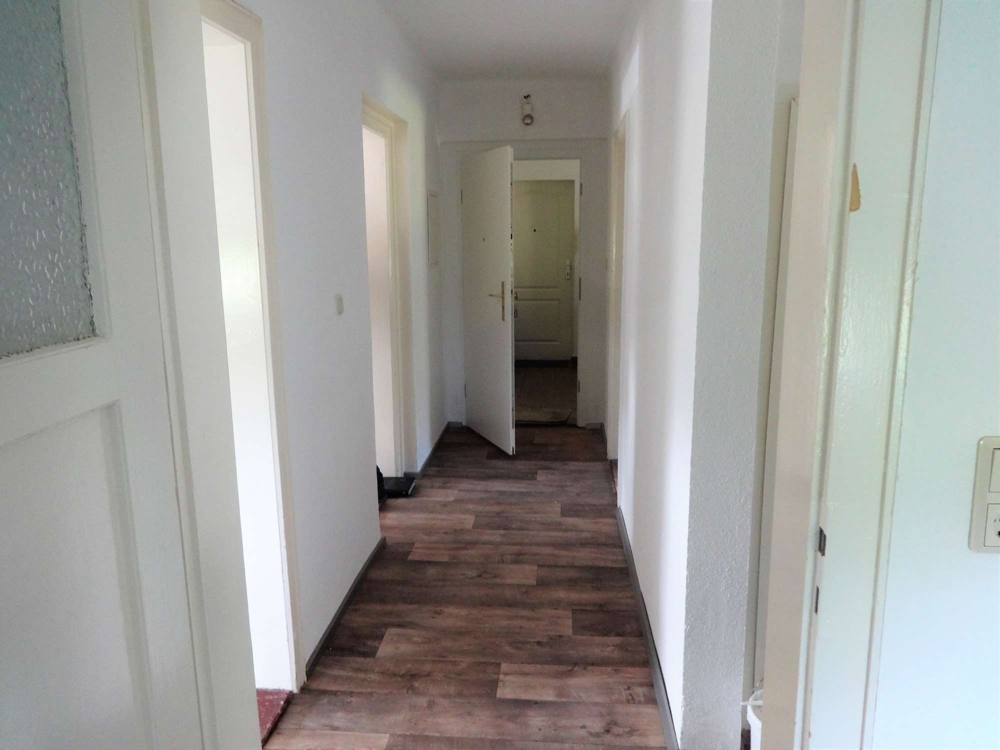 Wohnung zum Kauf 79.990 € 3 Zimmer 61 m²<br/>Wohnfläche Nessetal 99869