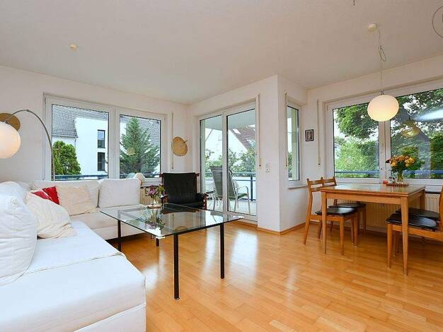 Wohnung zur Miete 1.390 € 2 Zimmer 65 m² 1. Geschoss frei ab 01.12.2025 Korntal Korntal-Münchingen 70825