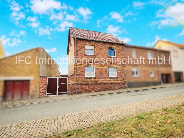 Doppelhaushälfte zum Kauf 150.000 € 4 Zimmer 90 m² 389 m² Grundstück Bobbau Bitterfeld-Wolfen 06766