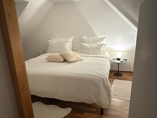 Wohnung zur Miete 800 € 4 Zimmer 80 m² Geschoss 2/3 frei ab 15.05.2026 Parkvorstadt Weimar 99425