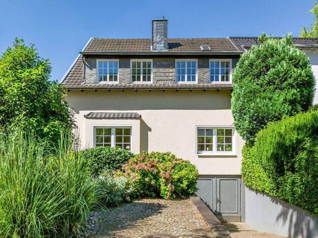 Doppelhaushälfte zum Kauf 1.890.000 € 9 Zimmer 247 m² 576 m² Grundstück Junkersdorf Köln / Junkersdorf 50858