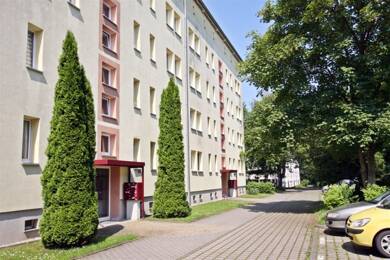 Wohnung zur Miete 291 € 2 Zimmer 50,2 m² 2. Geschoss frei ab 01.10.2025 Steinbeckstraße 49 Stublach Gera 07552