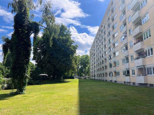 Wohnung zum Kauf 117.900 € 1 Zimmer 30,6 m² 8. Geschoss Reinickendorf Berlin 13403