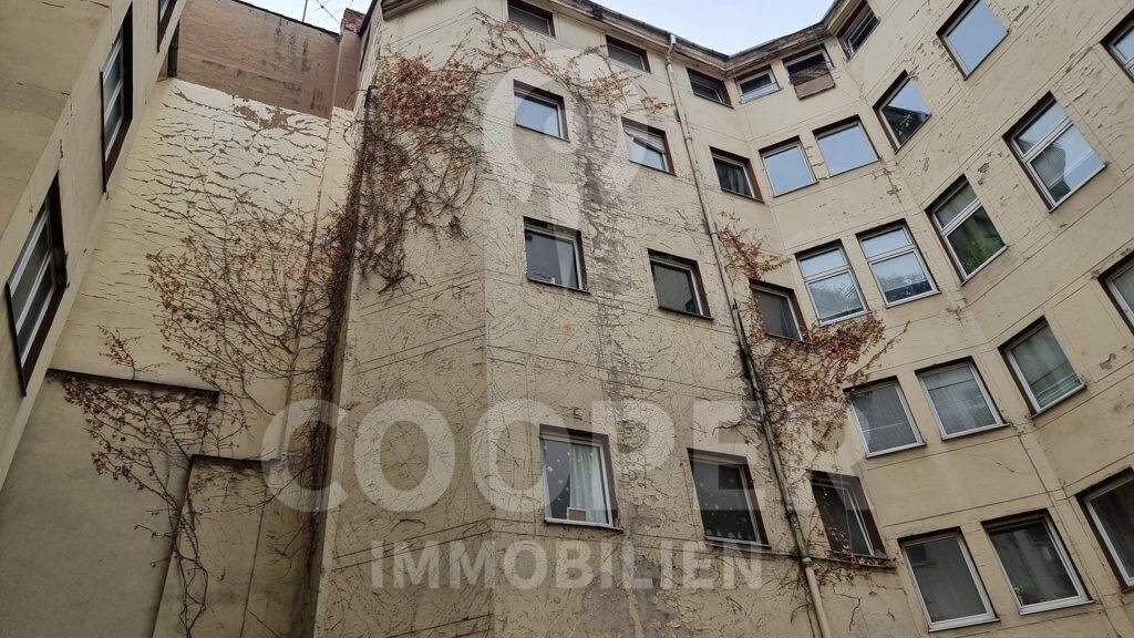 Studio zum Kauf 199.000 € 1 Zimmer 26 m² 4. Geschoss Genthiner Straße 4 Tiergarten Berlin 10785