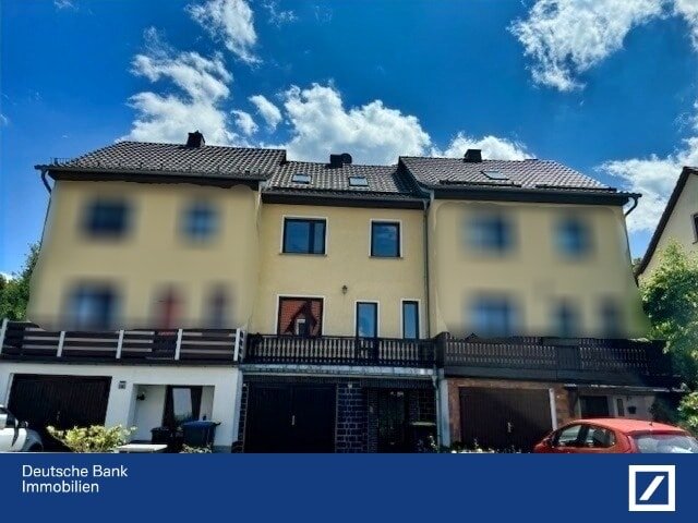 Einfamilienhaus zum Kauf 199.000 € 6 Zimmer 135 m²<br/>Wohnfläche 323 m²<br/>Grundstück ab sofort<br/>Verfügbarkeit Auma Auma-Weidatal 07955