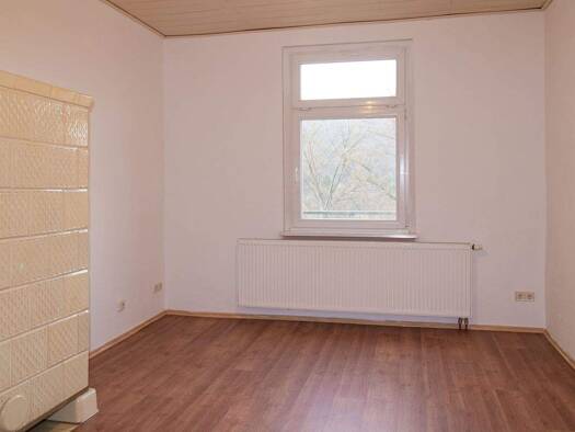 Wohnung zur Miete 280 € 2 Zimmer 53 m² 2. Geschoss Greiz 07973