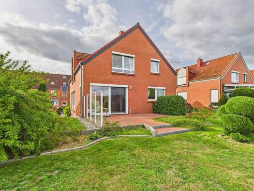 Einfamilienhaus zum Kauf 577.500 € 6 Zimmer 192,5 m² 1.224 m² Grundstück Mueß Schwerin 19063