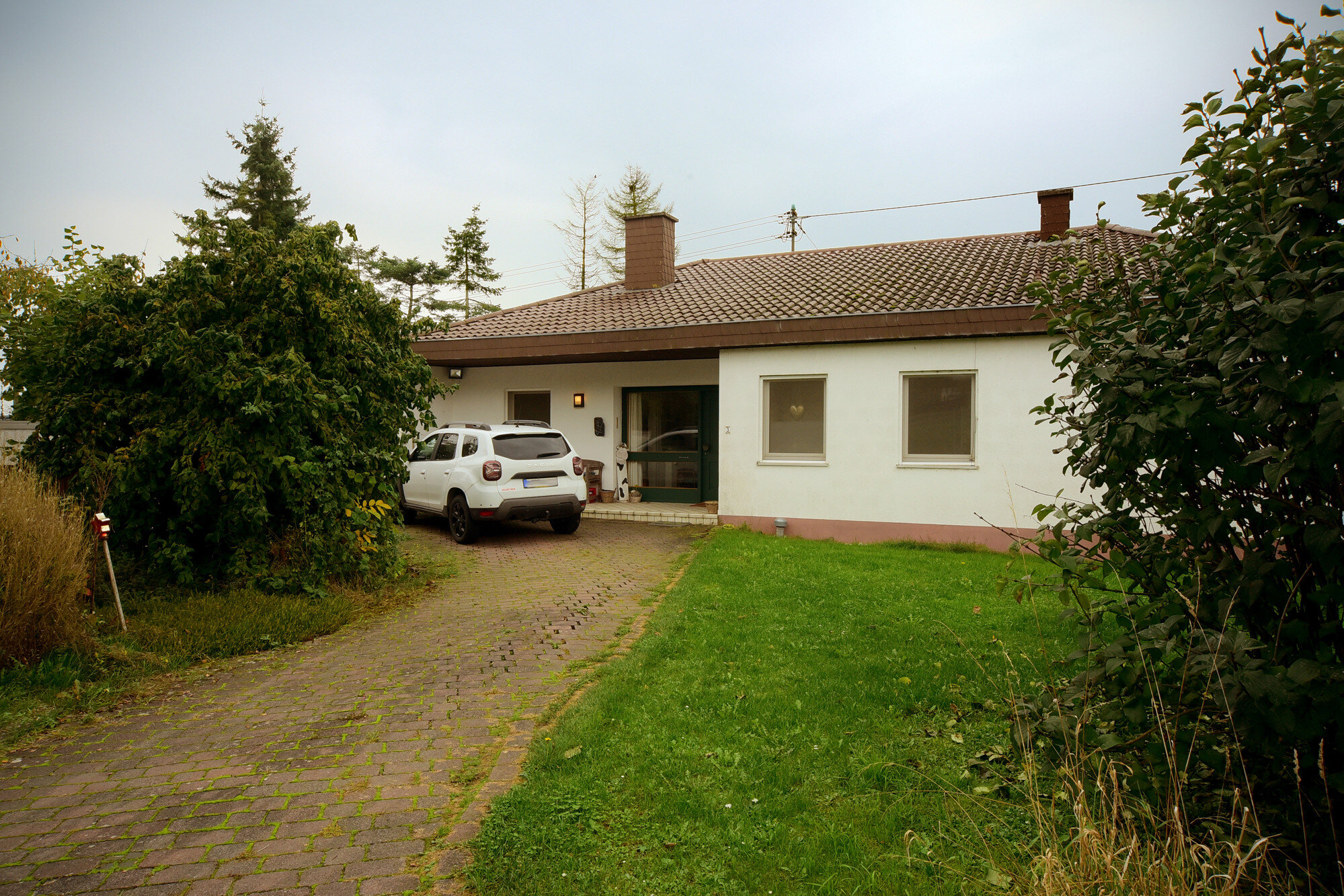 Einfamilienhaus zum Kauf 760.000 € 8 Zimmer 375 m²<br/>Wohnfläche 1.645 m²<br/>Grundstück Ingendorf 54636