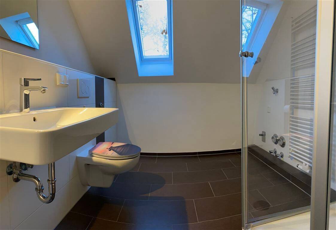 Immobilie in Ganderkesee - Zweifamilienhaus auf 1015 m² großem Grundstück - Bild 3