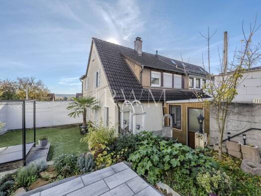 Doppelhaushälfte zum Kauf 459.000 € 5 Zimmer 123,1 m² 370 m² Grundstück frei ab 01.01.2026 Denkendorf 73770