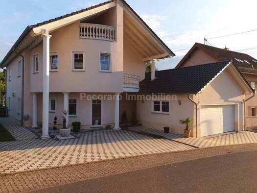 Einfamilienhaus zum Kauf 530.000 € 9 Zimmer 200 m² 560 m² Grundstück Ottweiler 66564