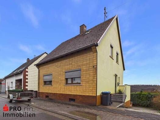 Einfamilienhaus zum Kauf 129.000 € 6 Zimmer 100 m² 651 m² Grundstück frei ab sofort Fischbach Quierschied 66287