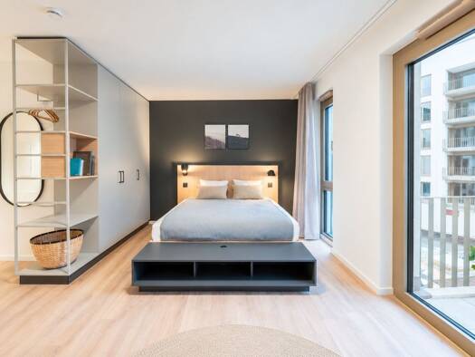 Wohnung zur Miete 1.400 € 1 Zimmer 43 m² Lenore-Volz-Straße 11 Bad Cannstatt Stuttgart 70372