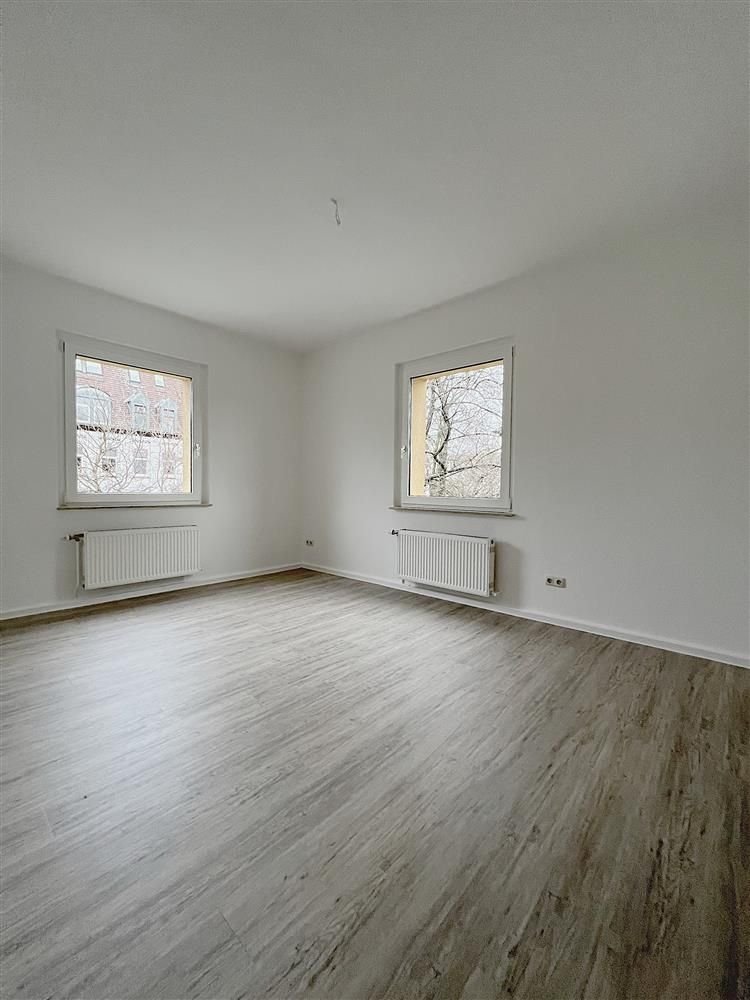 Wohnung zur Miete 389 € 3 Zimmer 66 m²<br/>Wohnfläche 2.<br/>Geschoss Walther-Rathenau-Str. 37 Nordvorstadt 152 Zwickau 08058