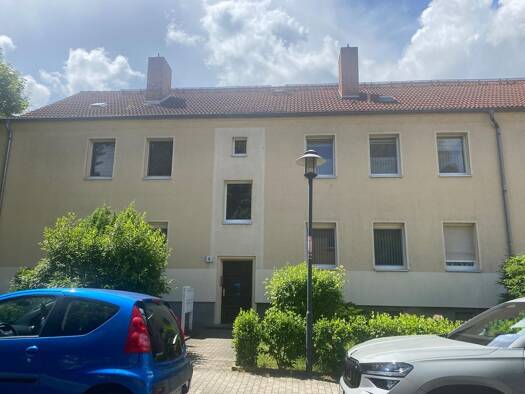 Wohnung zur Miete 380 € 3 Zimmer 64,5 m² Geschoss 1/2 frei ab sofort Rosa-Luxemburg-Straße 8 Wolfen Bitterfeld-Wolfen 06766